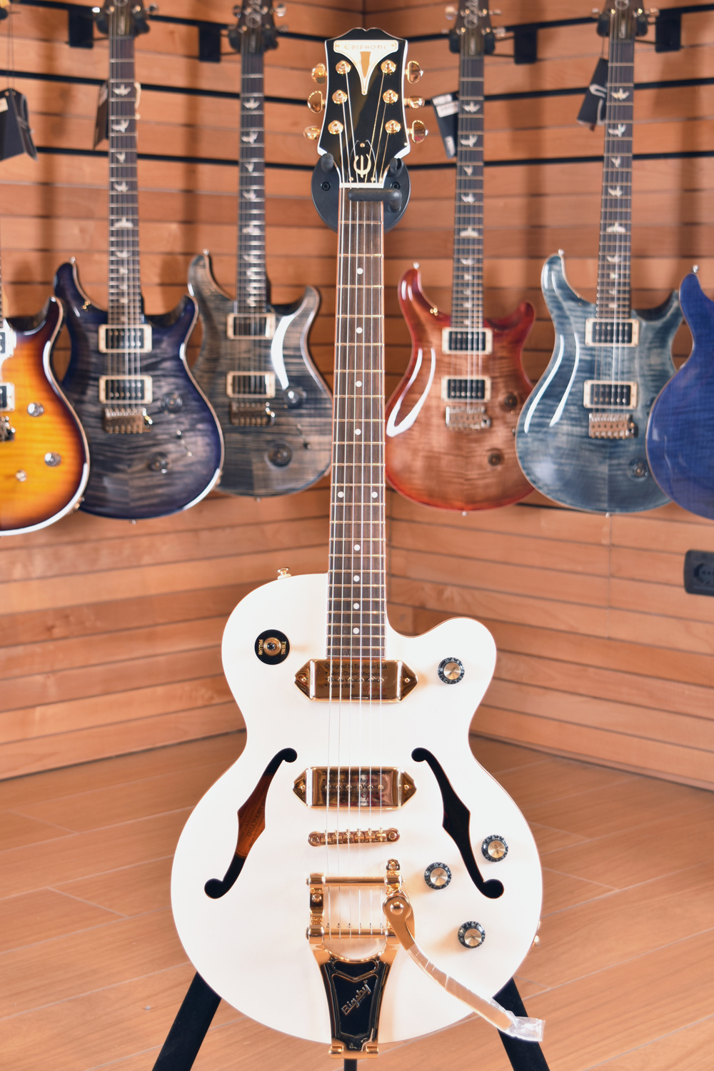 Epiphone Wildkat Royale Pearl White | Centro Chitarre