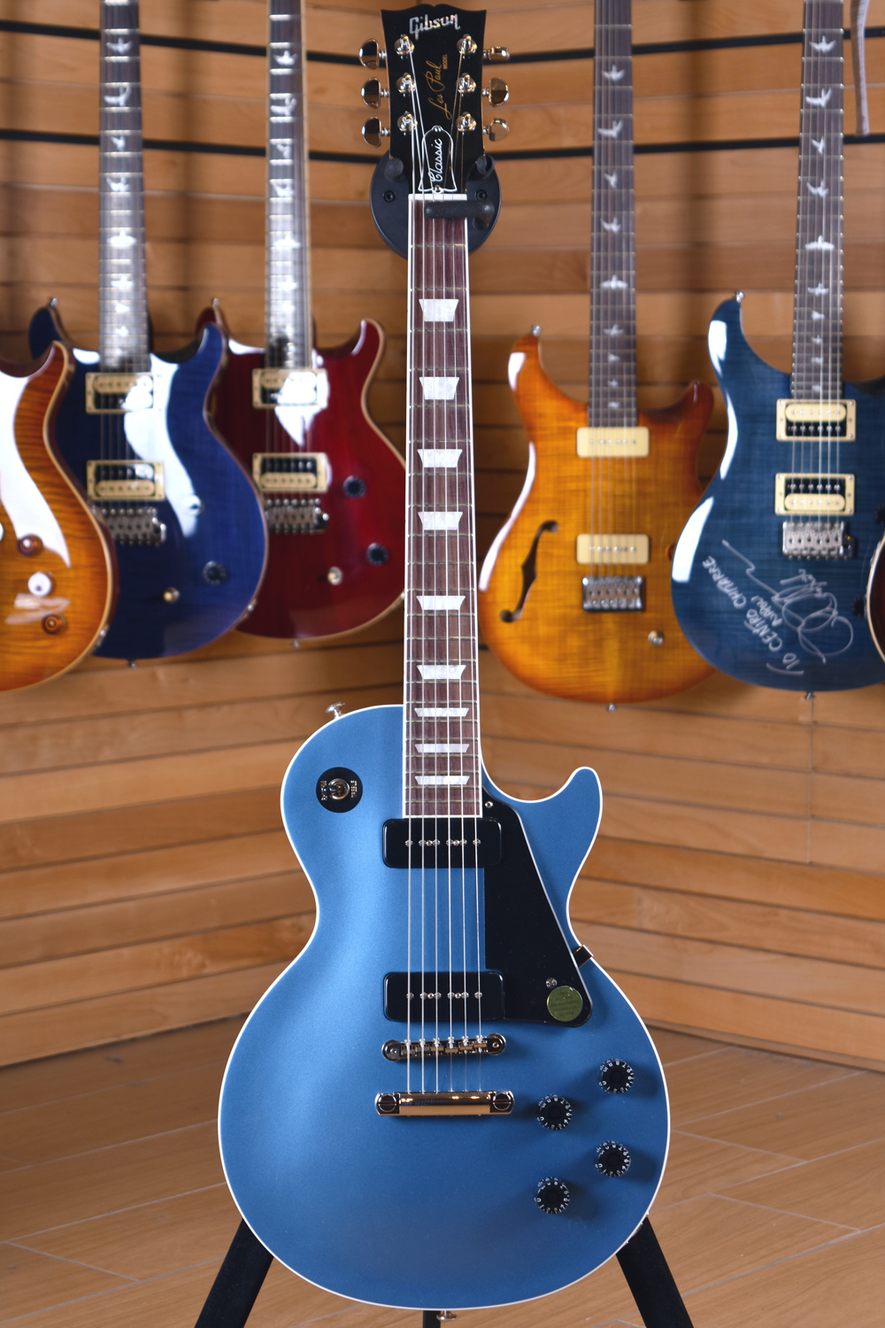 Gibson Les Paul Classic 2018 Pelham Blue | Centro Chitarre