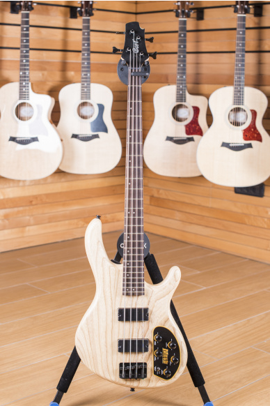 Cort Action Bass DLX AS OPN
