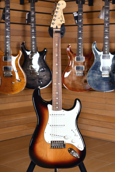 Fender Mexico Standard Stratocaster Pau Ferro Fingerboard Brown Sunburst
