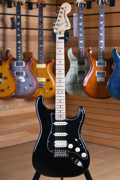 Fender American Performer Stratocaster HSS Maple Neck Black