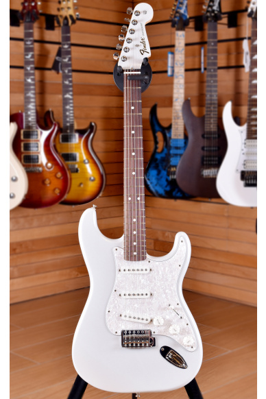 Fender Special Edition Stratocaster Rosewood Fingerboard White Opal Sparkle