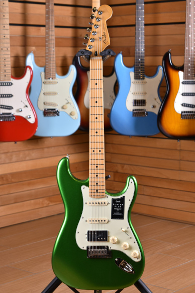 Fender Player Plus Stratocaster HSS Maple Neck Cosmic Jade