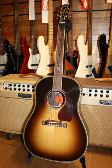 Gibson Custom J-45 Mystic Rosewood Series