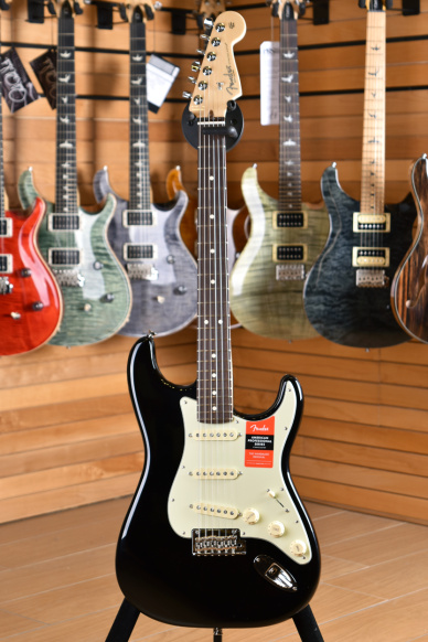 Fender American Professional Stratocaster Rosewood Fingerboard Black