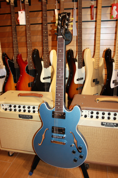 Gibson Midtown 2015 Standard Pelham Blue Limited Edition