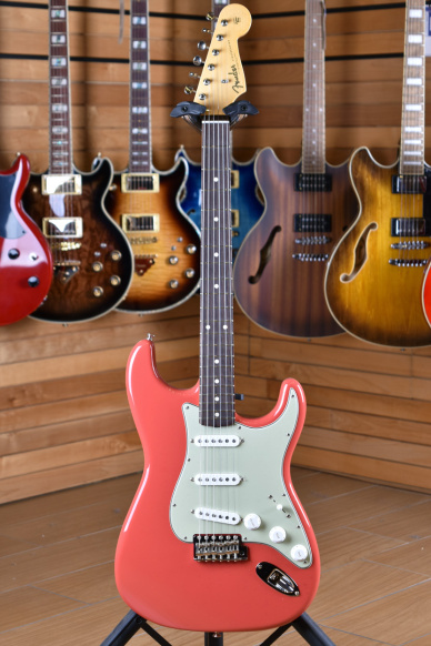 Fender Custom Shop '61 Stratocaster NOS Rosewood Fingerboard Fiesta Red