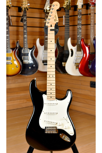 Fender Mexico Standard Stratocaster Maple Black 2011