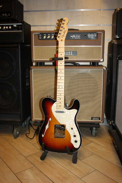 Fender American Deluxe Telecaster Thineline Maple Neck 3 Tone Sunburst