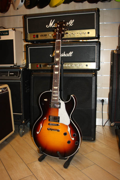 Gibson Custom ES-137C Classic Triburst