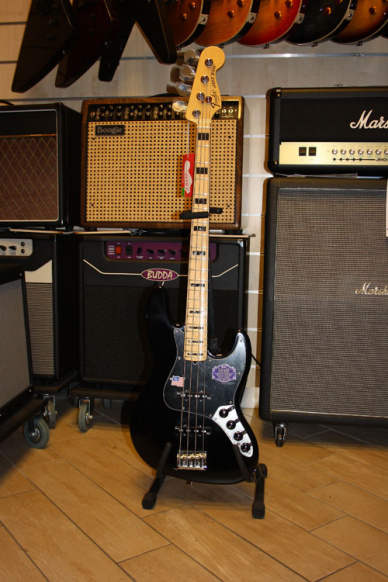 Fender American Deluxe Jazz Bass Maple Neck Black 2010