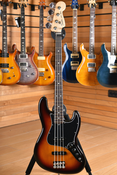Fender American Performer Jazz Bass Rosewood Fingerboard 3 Tone Sunburst