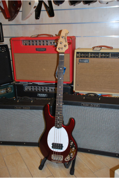 Music Man Sting Ray 4 Candy Red