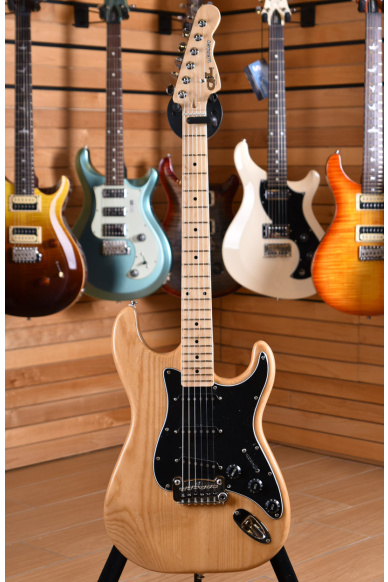 G&L Tribute Legacy Maple Neck Natural