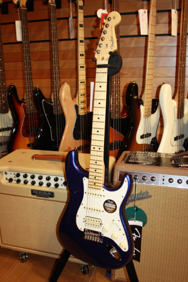 Fender American Standard 2012 Stratocaster HSS Maple Fingerboard Mystic Blue