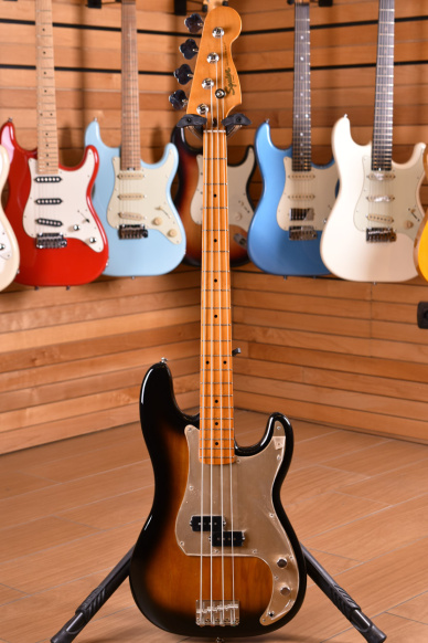 Squier (by Fender) Classic Vibe '50s Precision Bass Maple Neck Gold Pickguard 2 Tone Sunburst