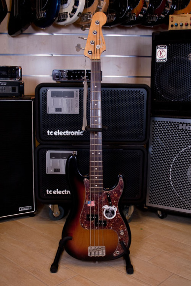 Fender American Vintage '62 Precision Bass 3 Color Sunburst