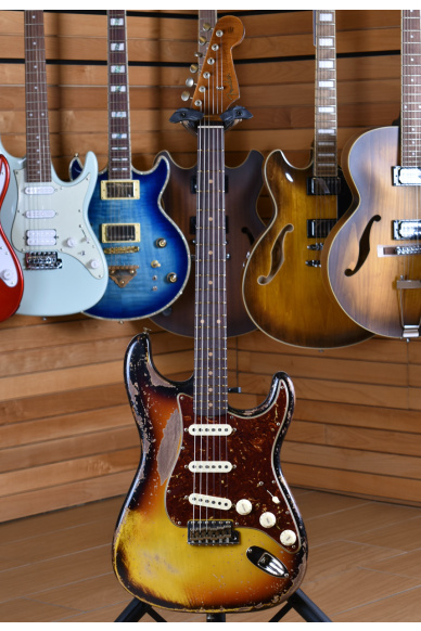 Fender Custom Shop F22 Limited Edition Roasted Super Heavy Relic 1960 Stratocaster 3 Tone Sunburst