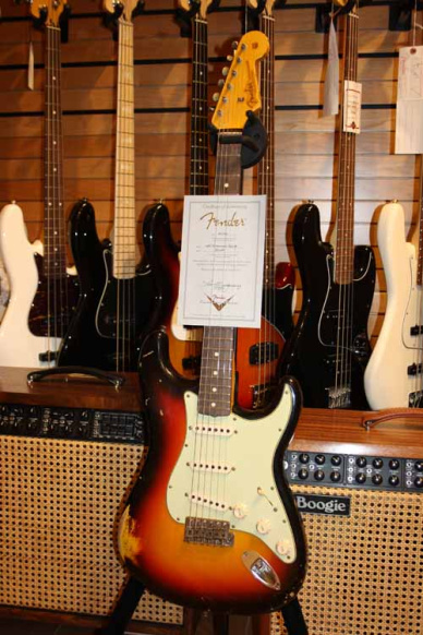 Fender Custom Shop Stratocaster '60 Heavy Relic 3 Color Sunburst
