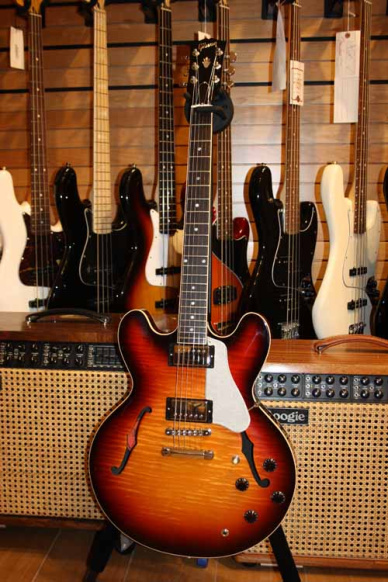 Gibson Custom Memphis Limited Edition ES-335 Figured MHS Split Coil Memphis Historic Spec Bourbon Burst