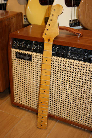 Monster Relic Stratocaster Neck '57 V-Shape