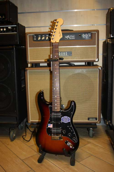 Fender American Deluxe Stratocaster 2013 HSH Rosewood 3 Tone Sunburst
