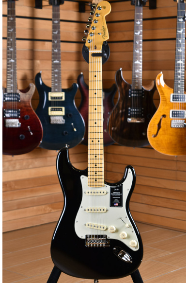 Fender American Professional II Stratocaster Maple Neck Black