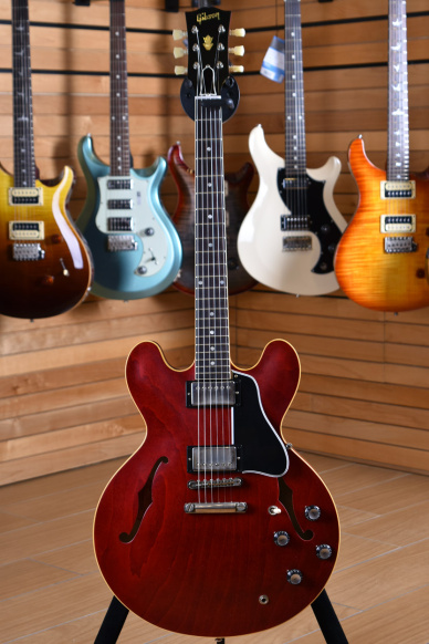 Gibson Custom Murphy Lab 1961 ES-335 Reissue Ultra Light Aged Sixties Cherry ( S.N. 110040 )