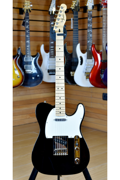 Fender Mexico Standard Telecaster Maple Fingerboard Black