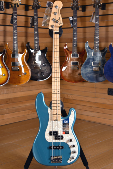 Fender American Elite Precision Ash Body Maple Fingerboard Ocean Turquoise
