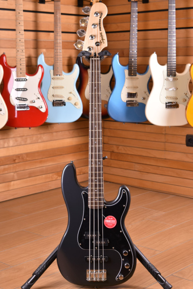 Squier (by Fender) Affinity Series Precision Bass PJ Laurel Fingerboard Charcoal Frost Metallic
