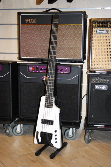 Steinberger Synapse XS-15FPA Custom Bass Arctic White