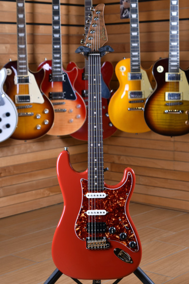 Suhr Classic S Limited Edition Roasted Flame Maple Neck Rosewood Fingerboard HSS Dakota Red