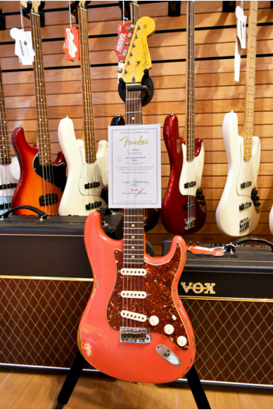 Fender Custom Shop Stratocaster '63 Heavy Relic Fiesta Red