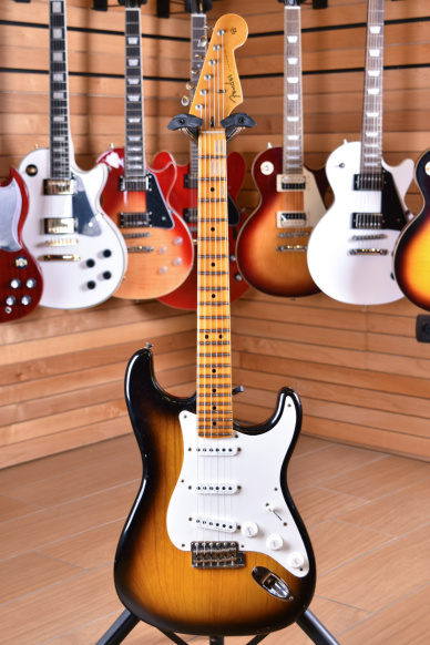 Fender Custom Shop Eric Clapton Signature Stratocaster Journeyman Relic Maple Neck 2 Color Sunburst