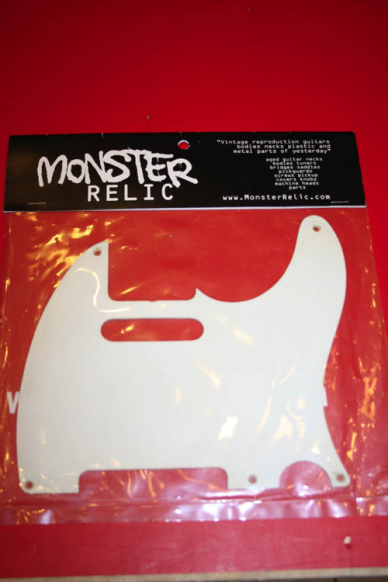 Monster Relic '50 Telecaster White Pickguard