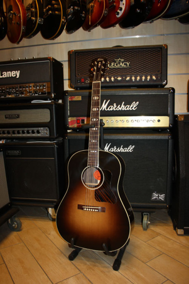 Gibson Advanced Jumbo Vintage Sunburst