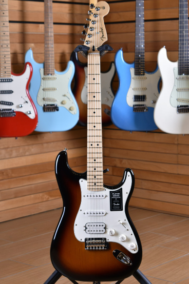 Fender Player Series Stratocaster HSS Maple Neck 3 Tone Sunburst