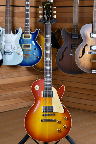 Gibson Custom 1958 Les Paul Standard Reissue VOS Washed Cherry Sunburst