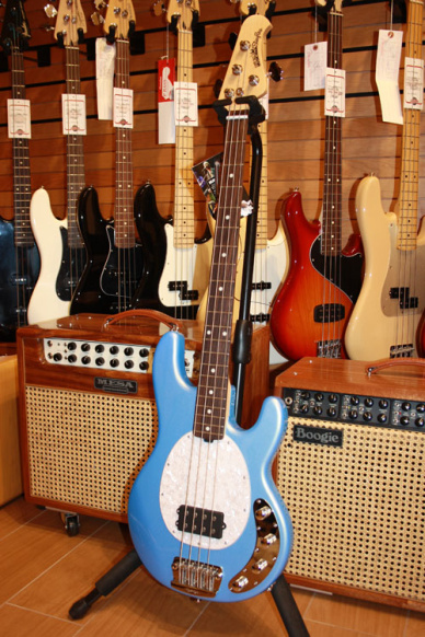 Music Man Sting Ray Rosewood Sky Blue