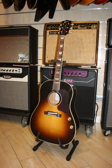 Gibson 70th Anniversary John Lennon J-160 VS