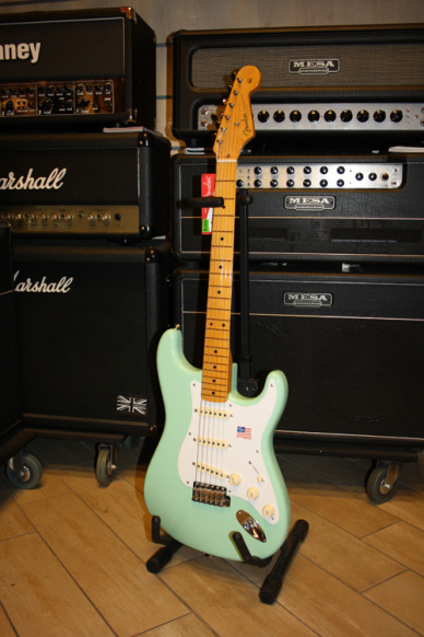 Fender American Vintage Stratocaster '57 Surf Green