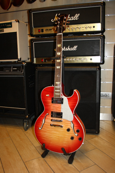 Gibson Custom ES-137C Classic Heritage Sunburst