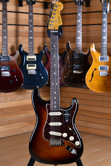 Fender American Professional II Stratocaster Rosewood Fingerboard 3 Tone Sunburst