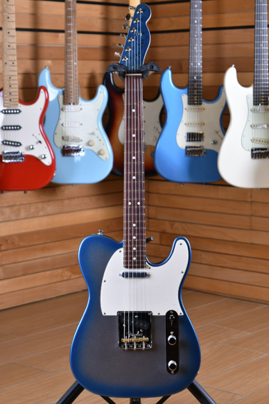 Fender Limited Edition American Showcase Telecaster Rosewood Fingerboard Sky Burst Metallic
