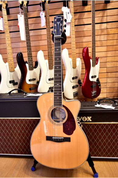 Fender PM-3 Deluxe Parlor Natural