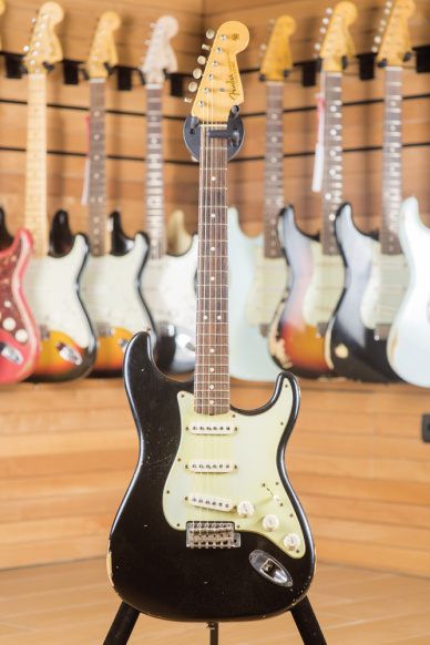 Fender Custom Shop Stratocaster '63 Relic Faded Black