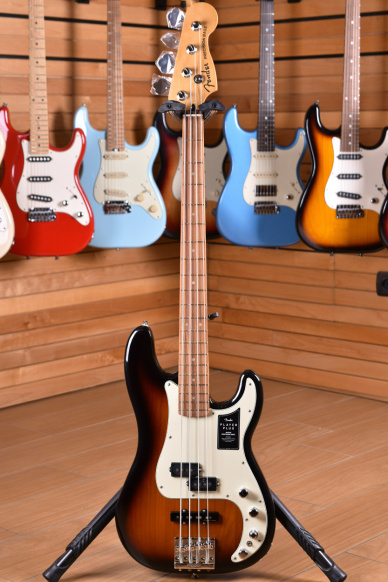 Fender Player Plus Precision Bass PJ Pau Ferro Fingerboard 3 Color Sunburst