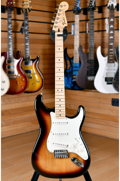 Fender Mexico Standard Stratocaster Maple Fingerboard  Sunburst
