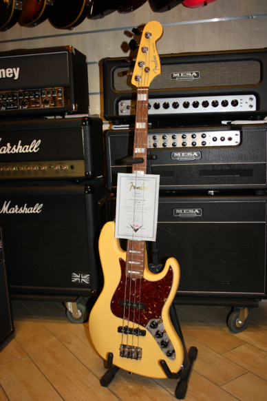 Fender Custom Shop Classic Jazz Bass Rosewood Blonde